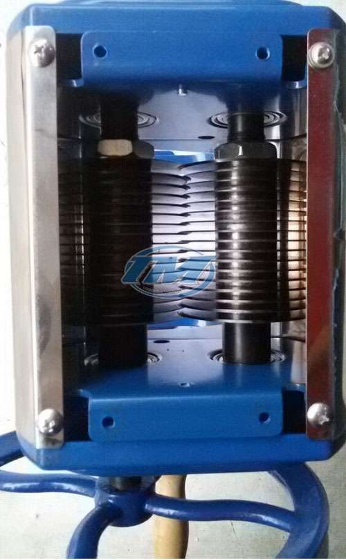 Máy thái thịt tươi sống quay tay (TMTP-E25)