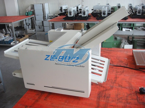 Máy gấp toa thuốc, đơn thuốc ZE-B8/2 (TMND-F02)