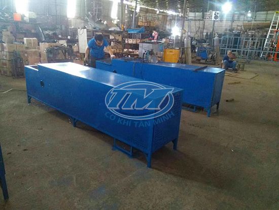 Máy bẻ cuống ớt