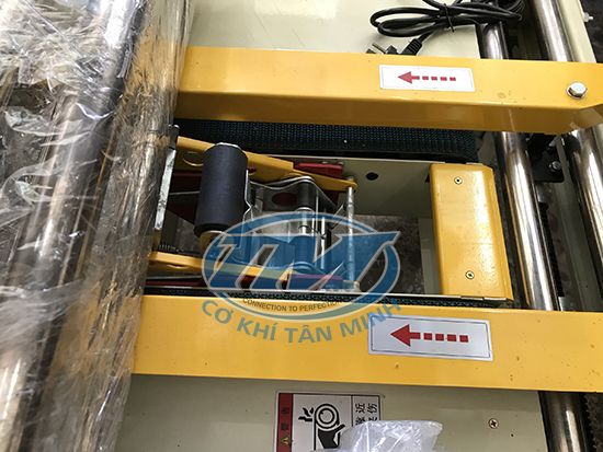 Máy dán băng dính thùng carton FXJ-6060 (TMĐG-GA15)