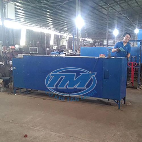 Máy bẻ cuống hoa hồi